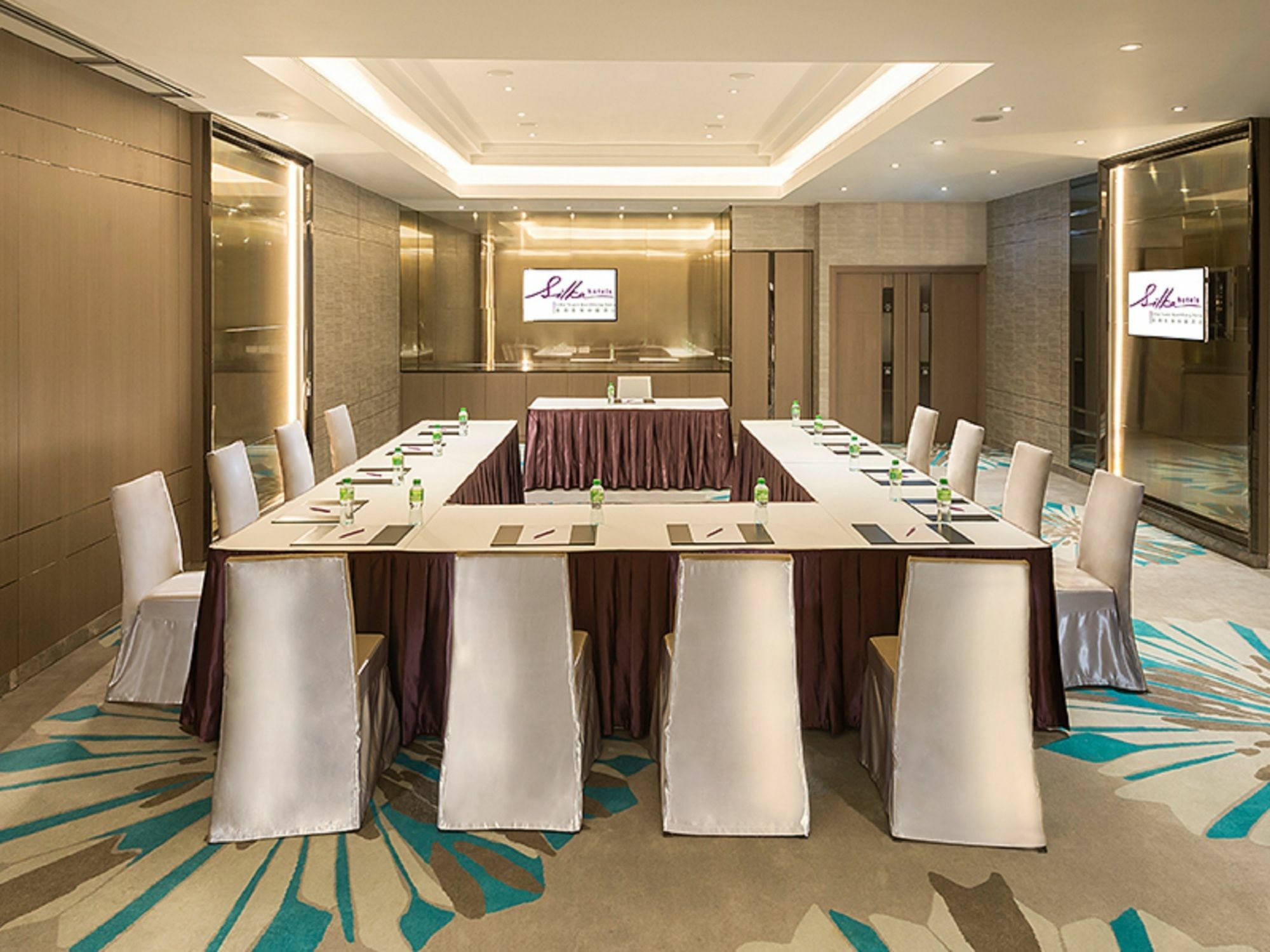 Silka Tsuen Wan, 4* Hong Kong
